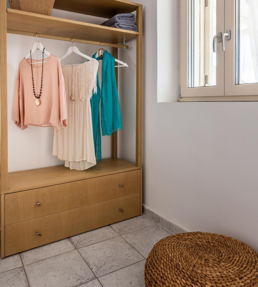 Anemi Suites Adamantas  Habitación foto