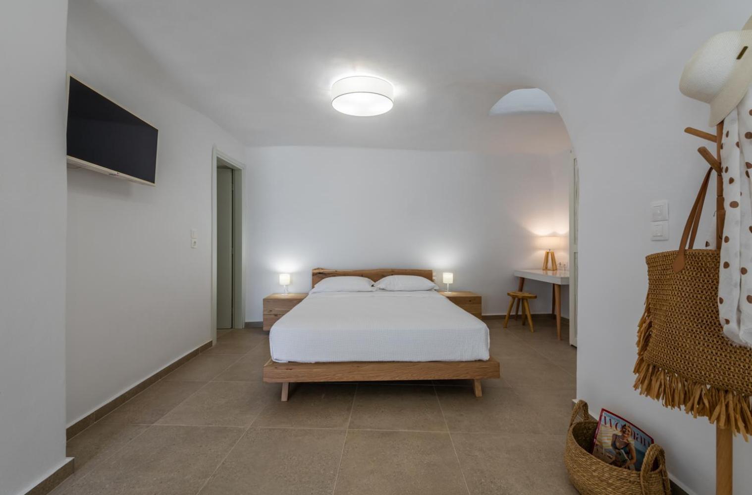 Anemi Suites Adamantas  Habitación foto